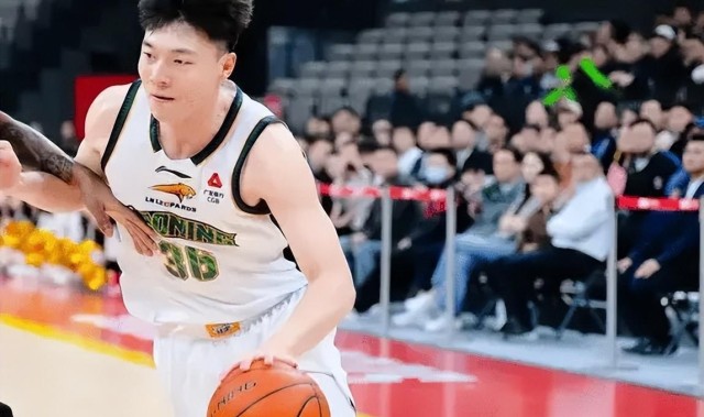 辽宁89-73战胜广东 球员评价：6人优秀，王岚嵚及格，3人低迷